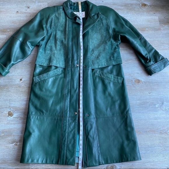 CAPRA | Vintage Long Green Leather Jacket - Picture 4 of 11